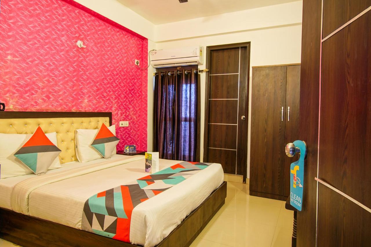 Fabexpress Tp Suite Near Igi Airport New Delhi Exterior photo