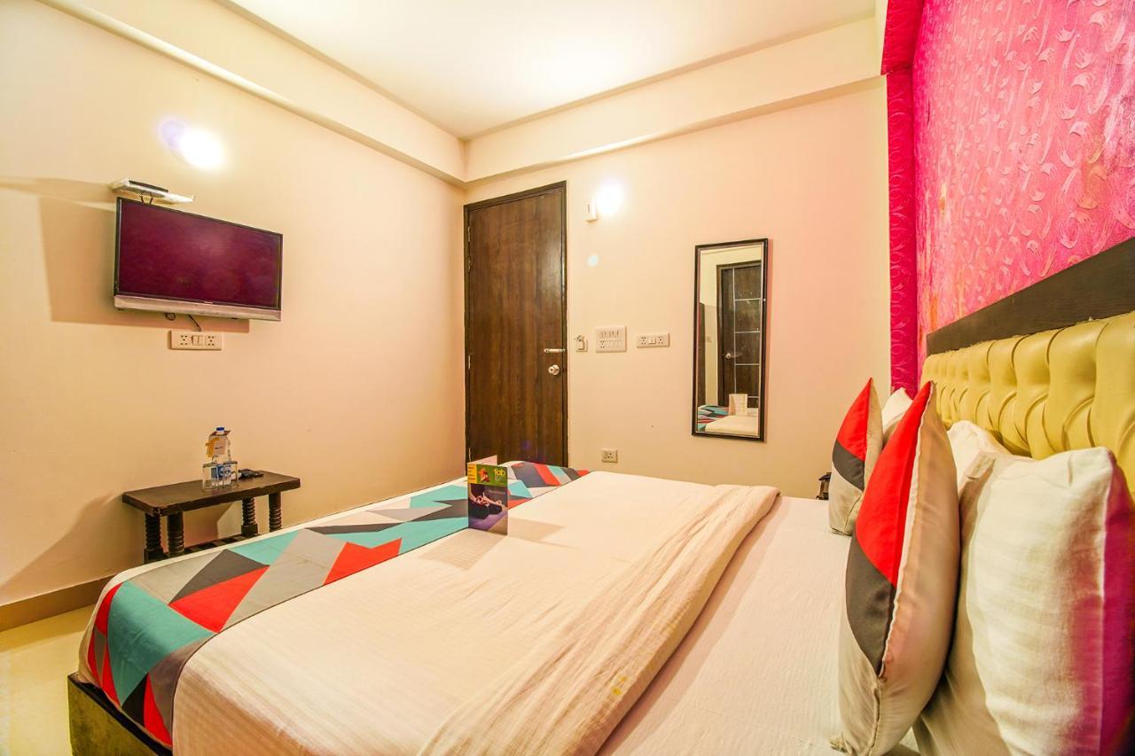 Fabexpress Tp Suite Near Igi Airport New Delhi Exterior photo